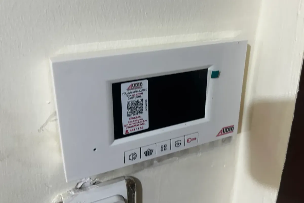 Daire içine monte edilen Audio 4,3 inç görüntülü diafon monitörü, Yurduseven Apartmanı
